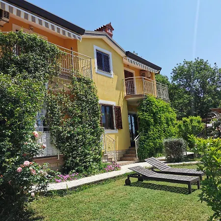 Amaii 2 Apartment