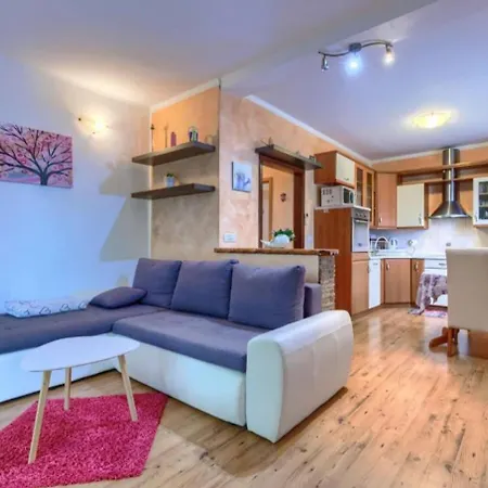 Amaii 2 Apartman *