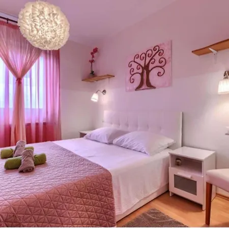 Amaii 2 Apartment